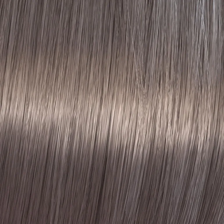 Coloration gloss Shinefinity 06/71 frosted chestnut
