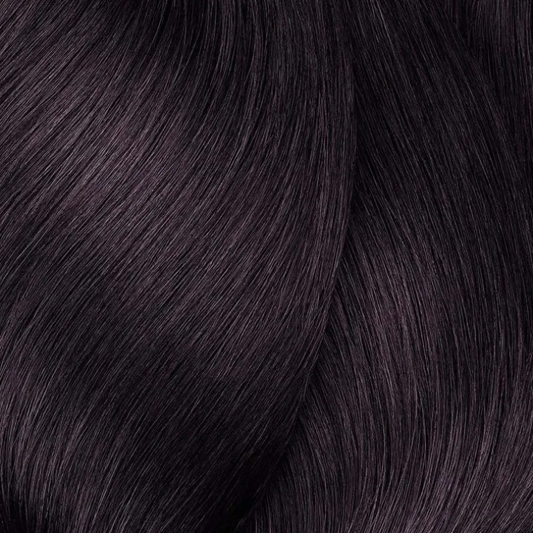 Coloration ton sur ton Dia Color 4.20 châtain violine intense