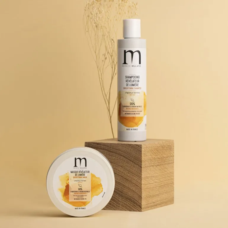 Masque révélateur de lumière pour cheveux ternes