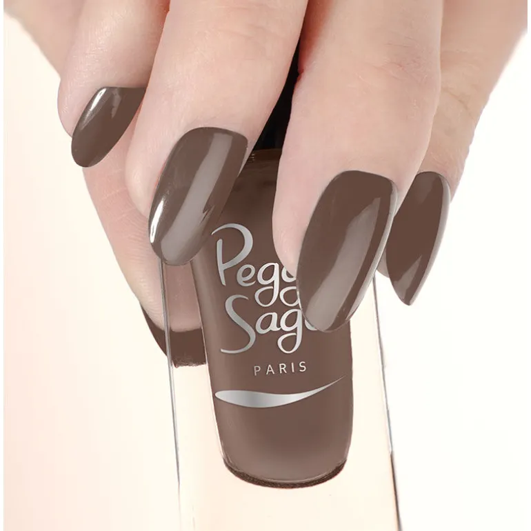 Vernis à ongles lovely brunette