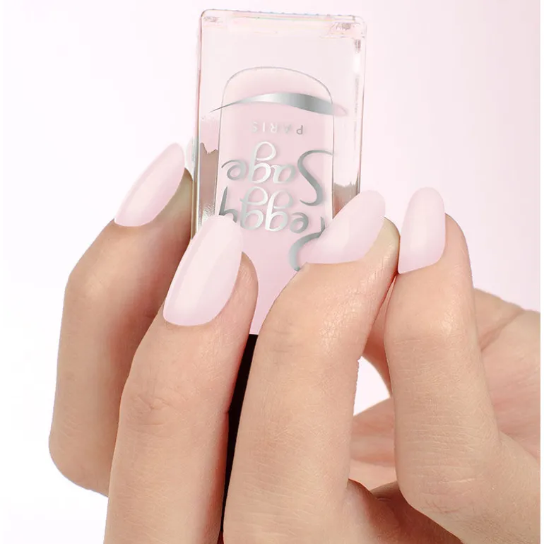 Vernis à ongles opaline